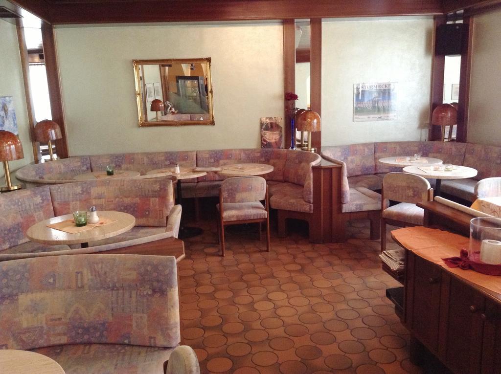 Burgau 加斯托珍妮提斯旅馆酒店 外观 照片